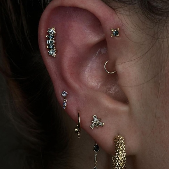 Tether Diamond and white gold Trillium threadless press fit piercing jewelry - Picture 3 of 3